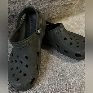 CROCS size 11